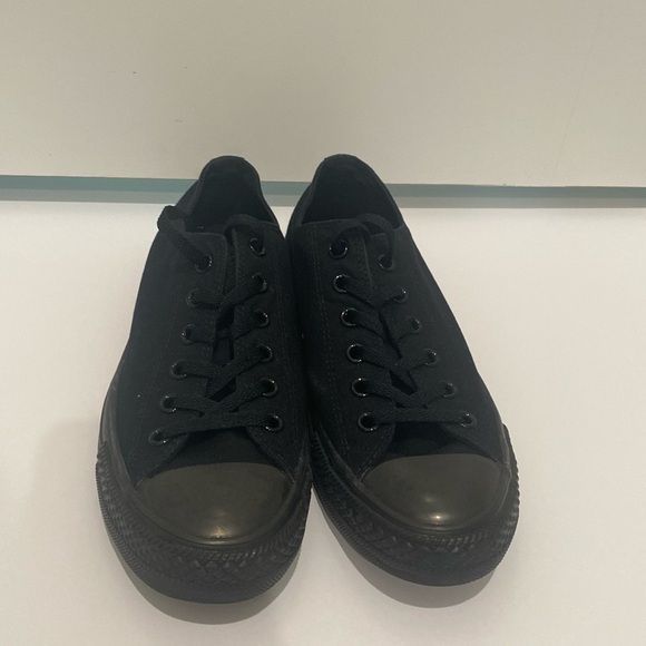 Black Converse - Picture 1 of 8